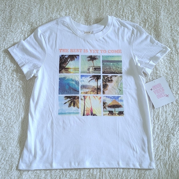 Vibe N’ Tops - Vibe N' "The Best Is Yet To Come" Graphic Tee👕 - NWT